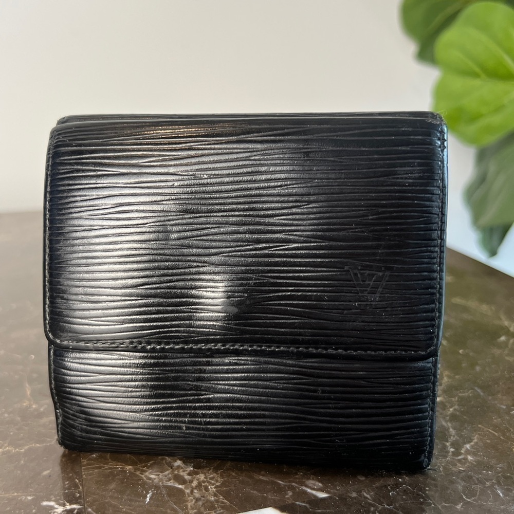 Louis Vuitton Epi Elise Wallet
